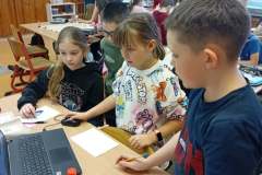 9c9b31cb-8c63-4594-ac06-d919f2f18aa5