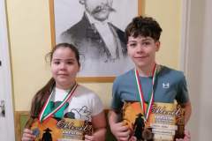 8483a26d-2e84-4043-97e7-de31c0fc9233