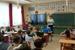 10-649496f2-db88-48a1-8163-0cd2b24d49a1