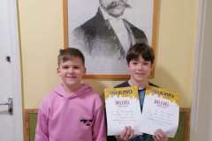 d3c3f4e9-0009-4170-8e9c-c6e3b864c0ab